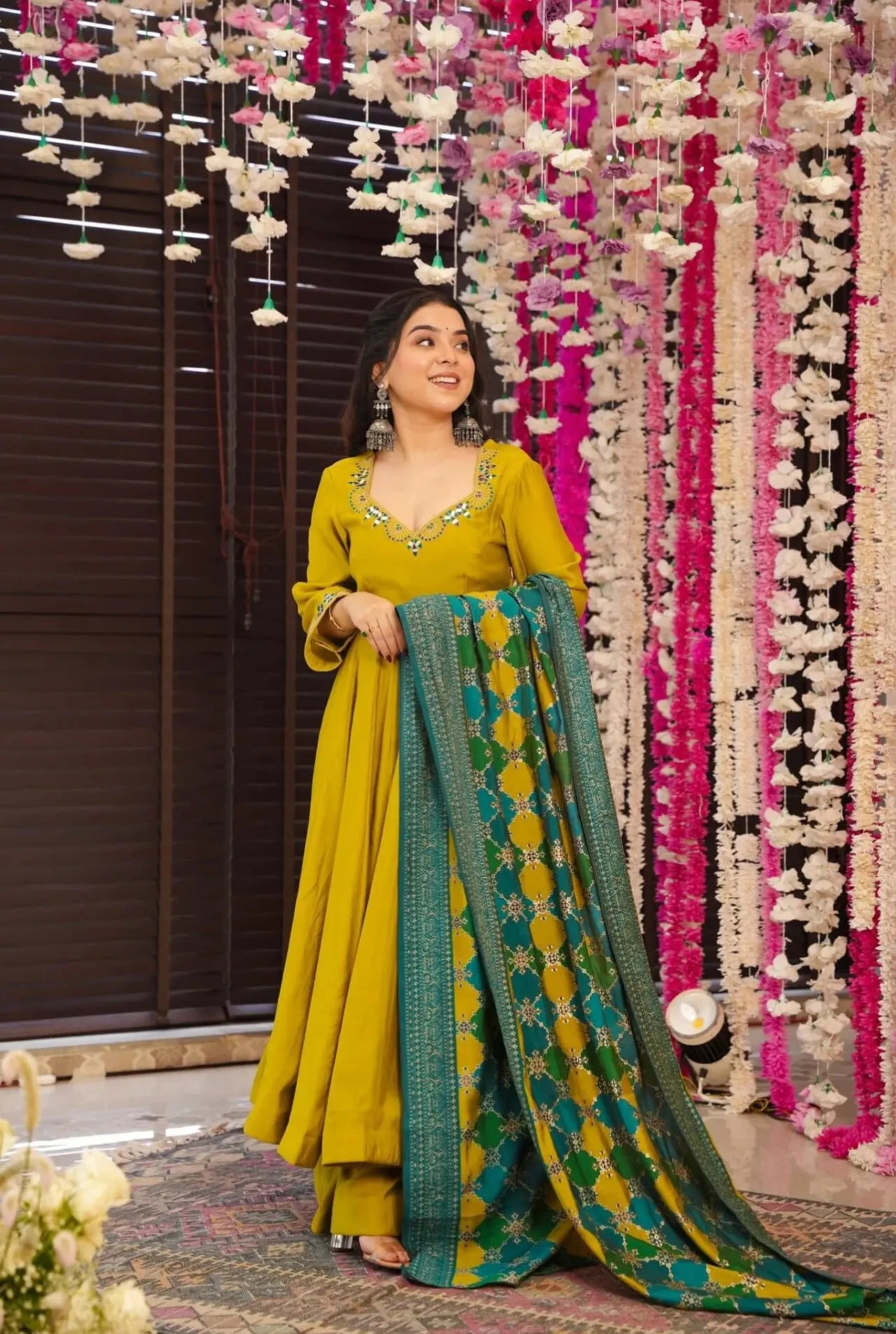 Hetvi Creation Embroidered Kurta, Trouser/Pant & Dupatta Set