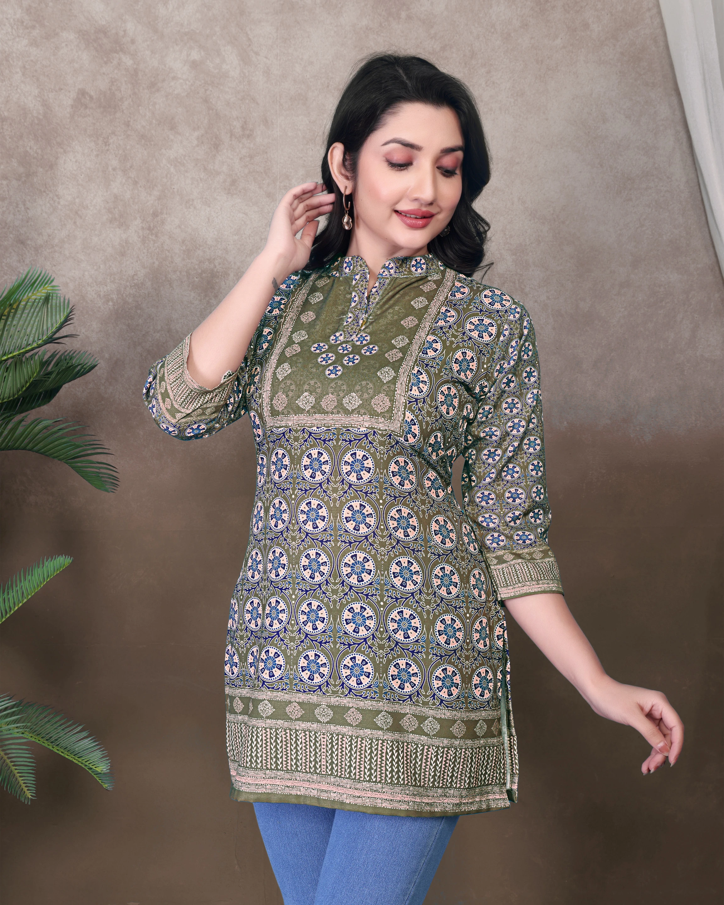 Hetvi  Creation Casual Regular Sleeves Printed Women Multicolor Top