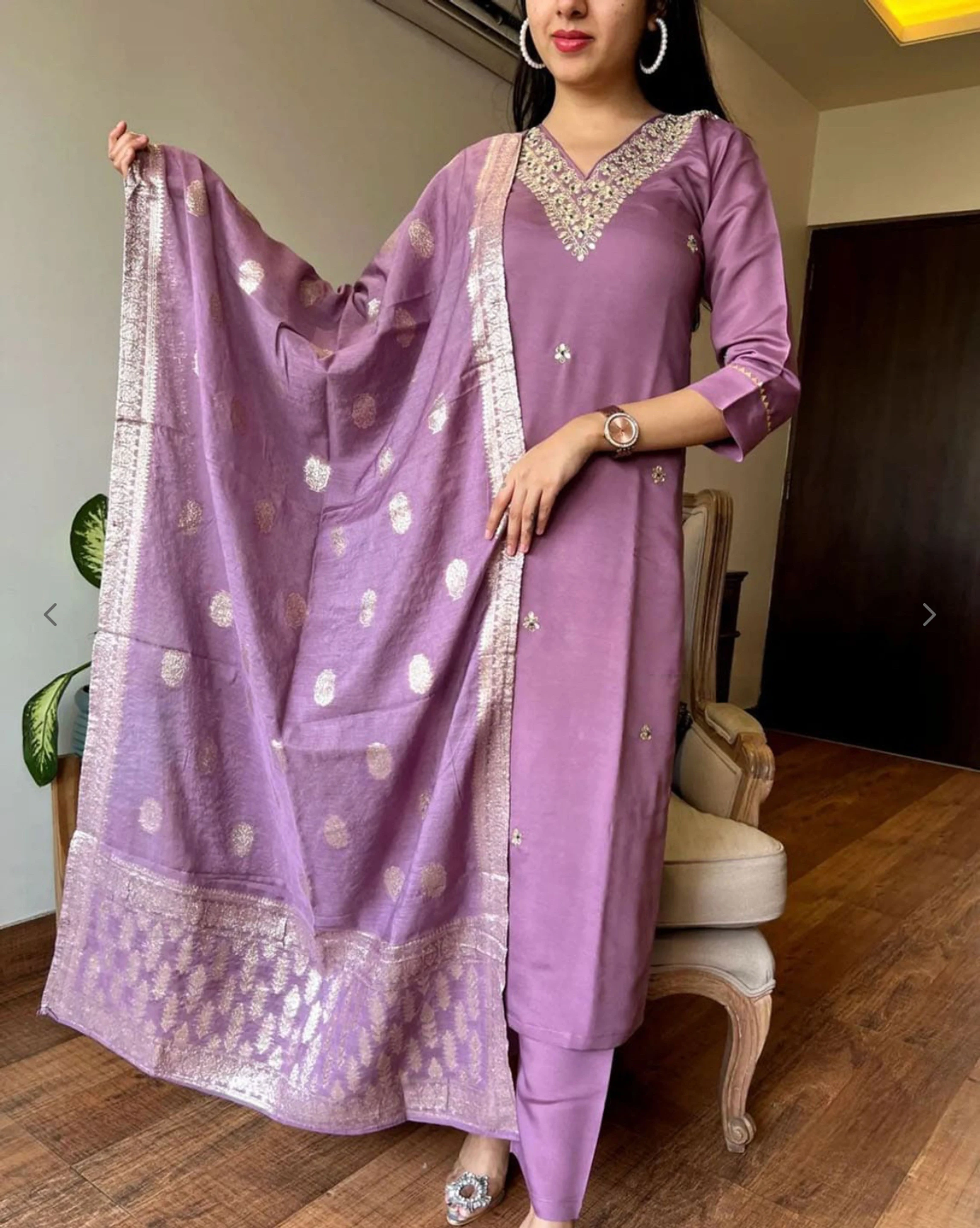 Hetvi Creation Self Design Kurta, Trouser/Pant & Dupatta Set