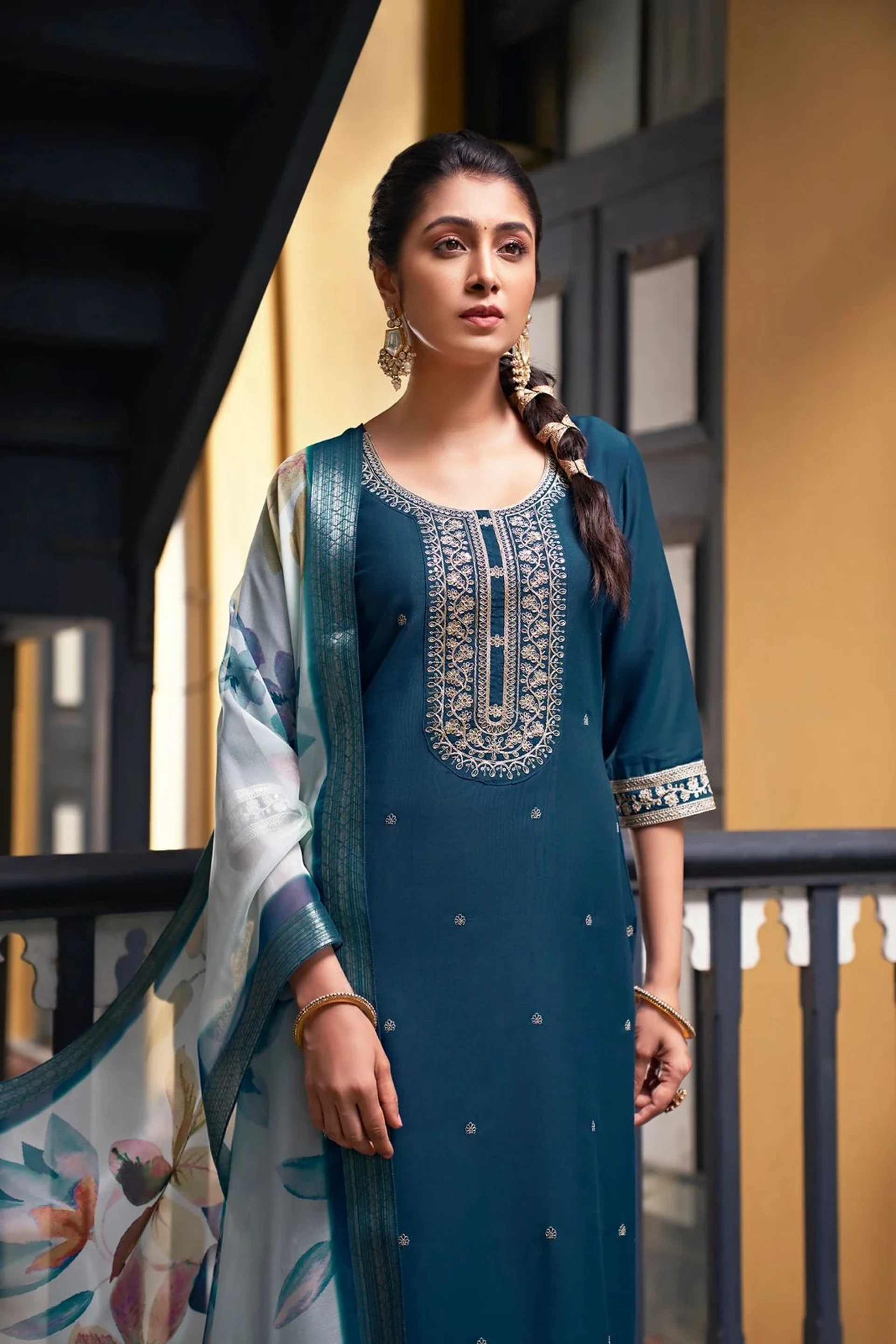 Hetvi Creation Embroidered Kurta, Trouser/Pant & Dupatta Set