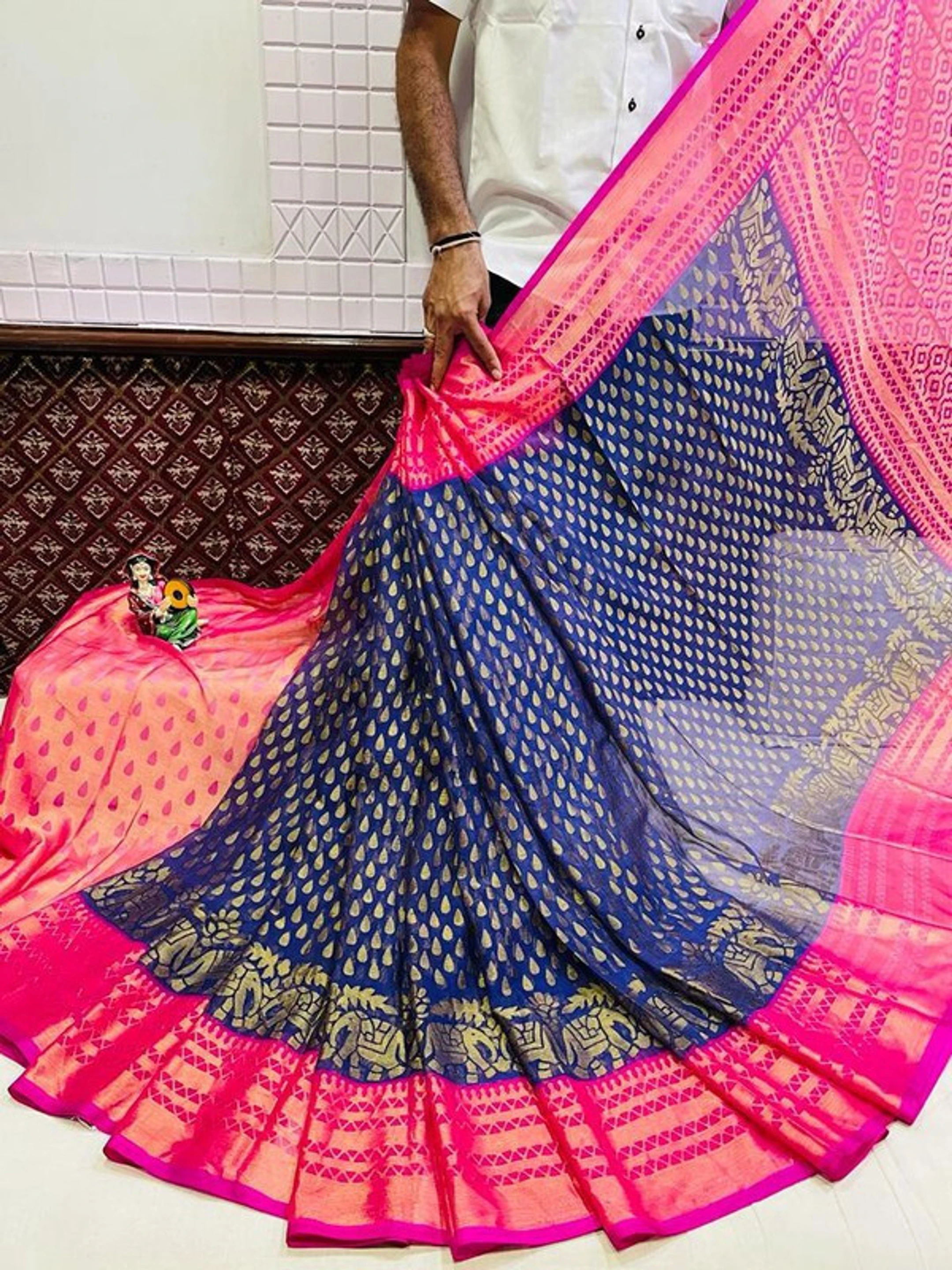 hetvi Printed Bollywood Brasso Saree (Dark Blue)