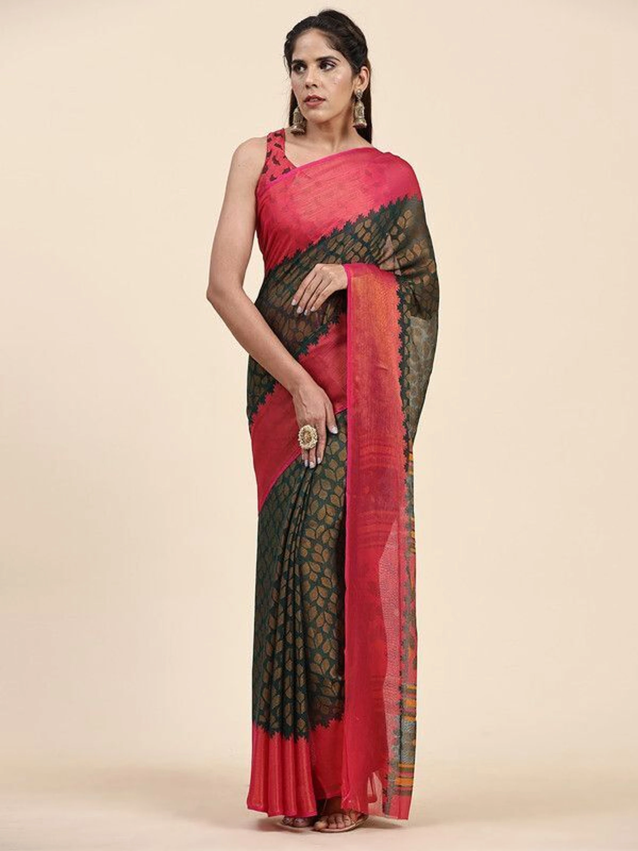 HETVI FASHIONS Printed Bollywood Brasso Saree (Green, Maroon)