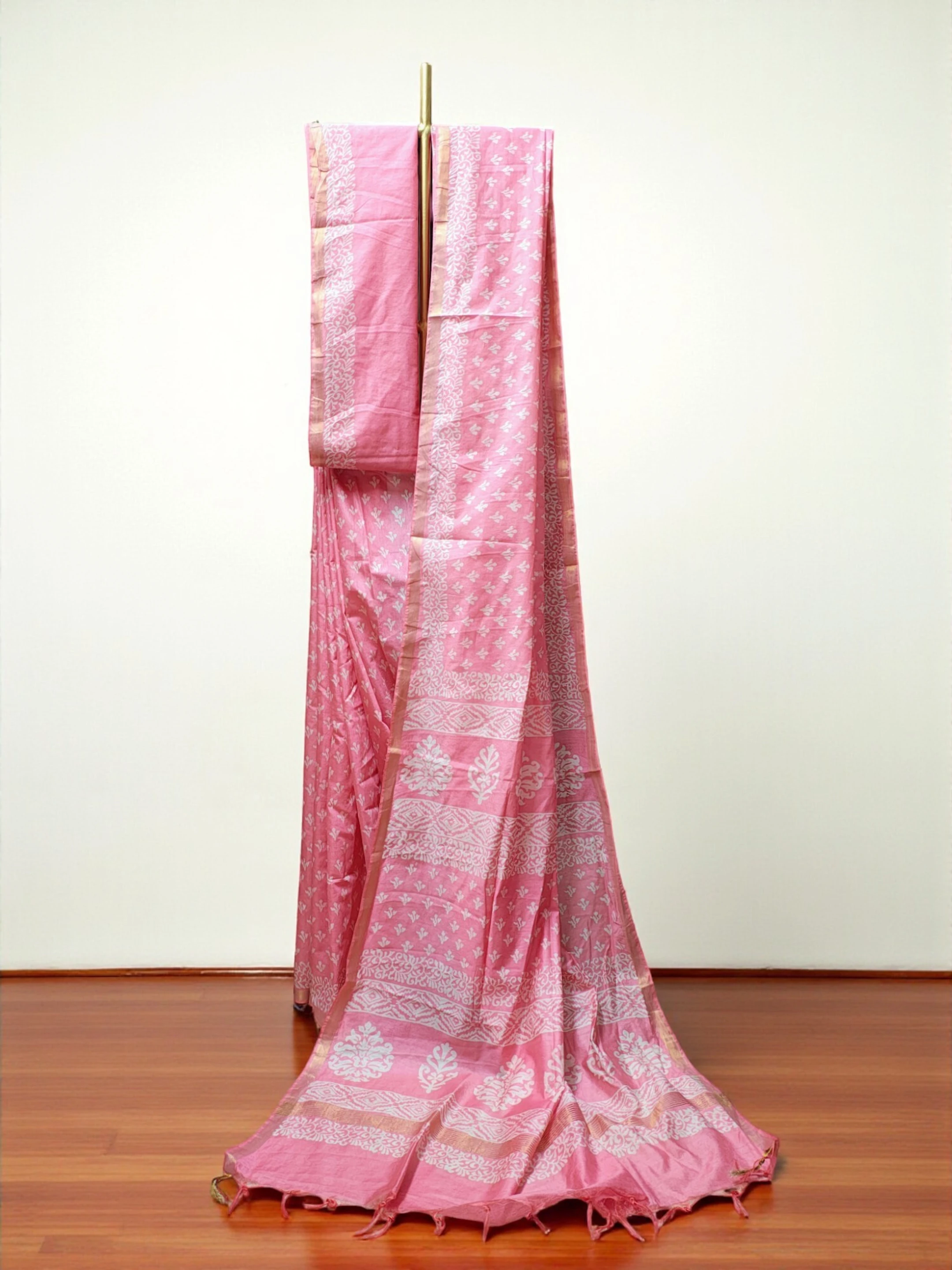Ivikta Blocked Printed Bhagalpuri Cotton Silk Saree (Pink)