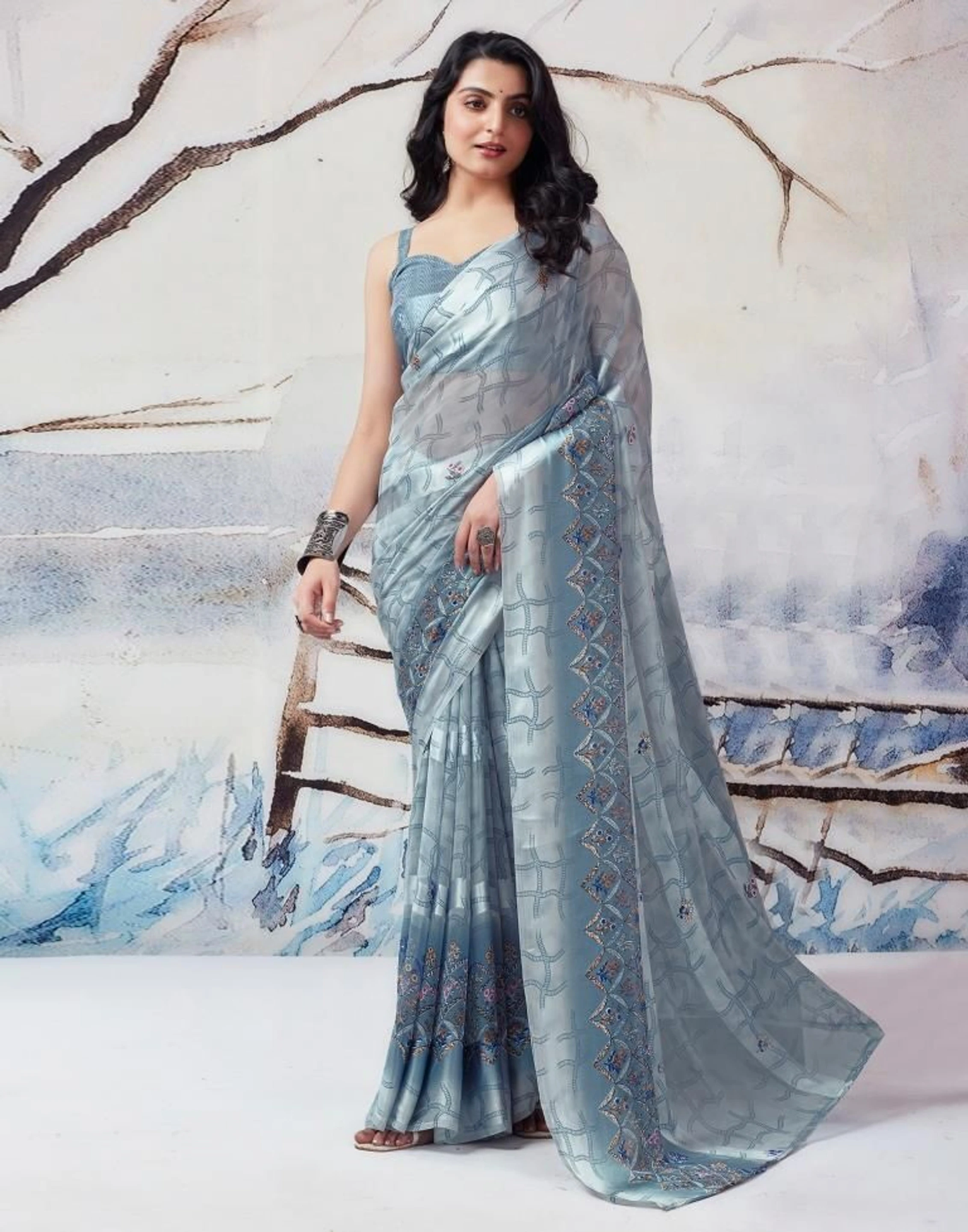 HETVI FASHIONS Printed Bollywood Georgette Saree (Grey)