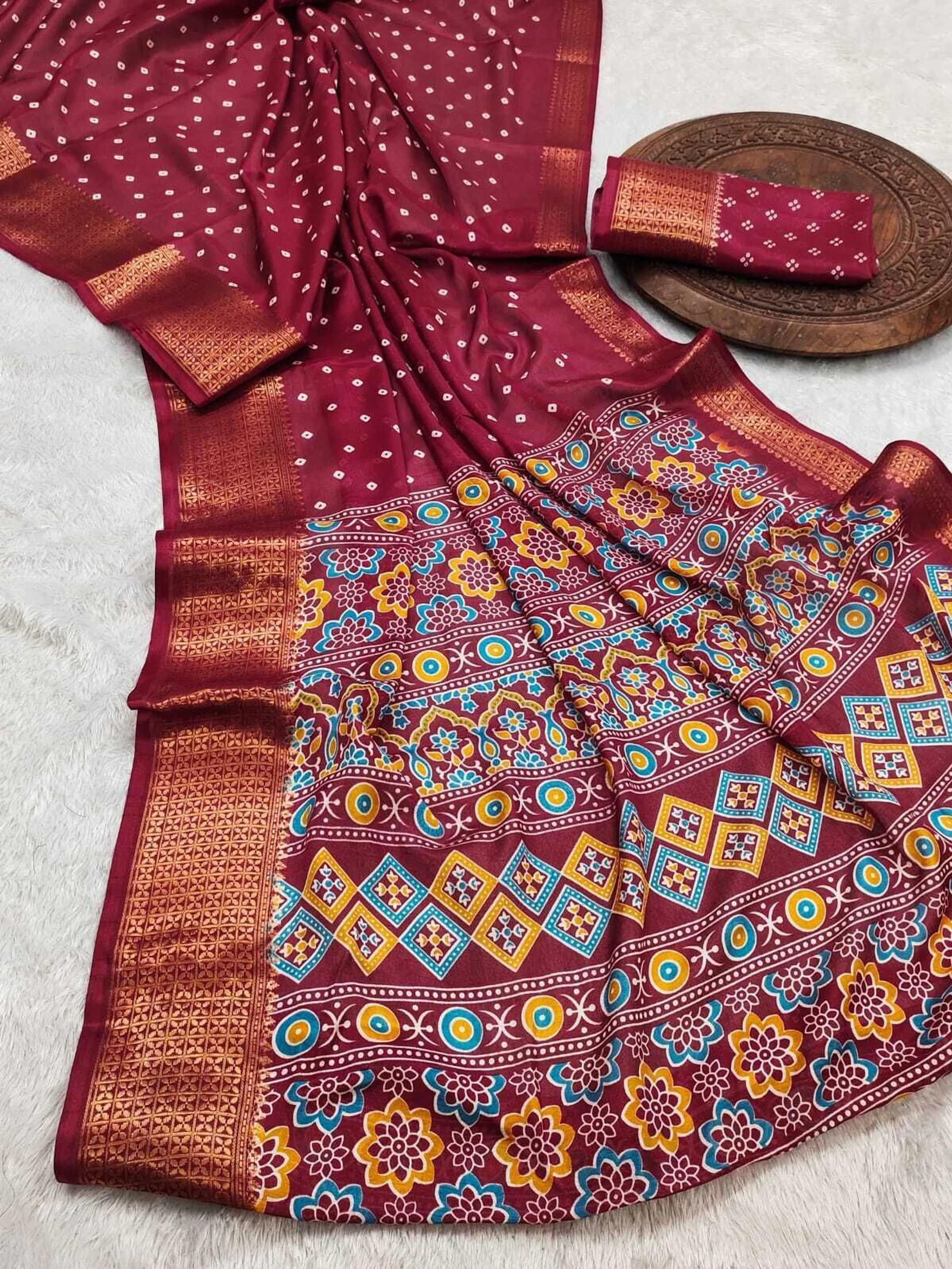 HETVI FASHIONS Printed Bollywood Silk Blend Saree (Multicolor)