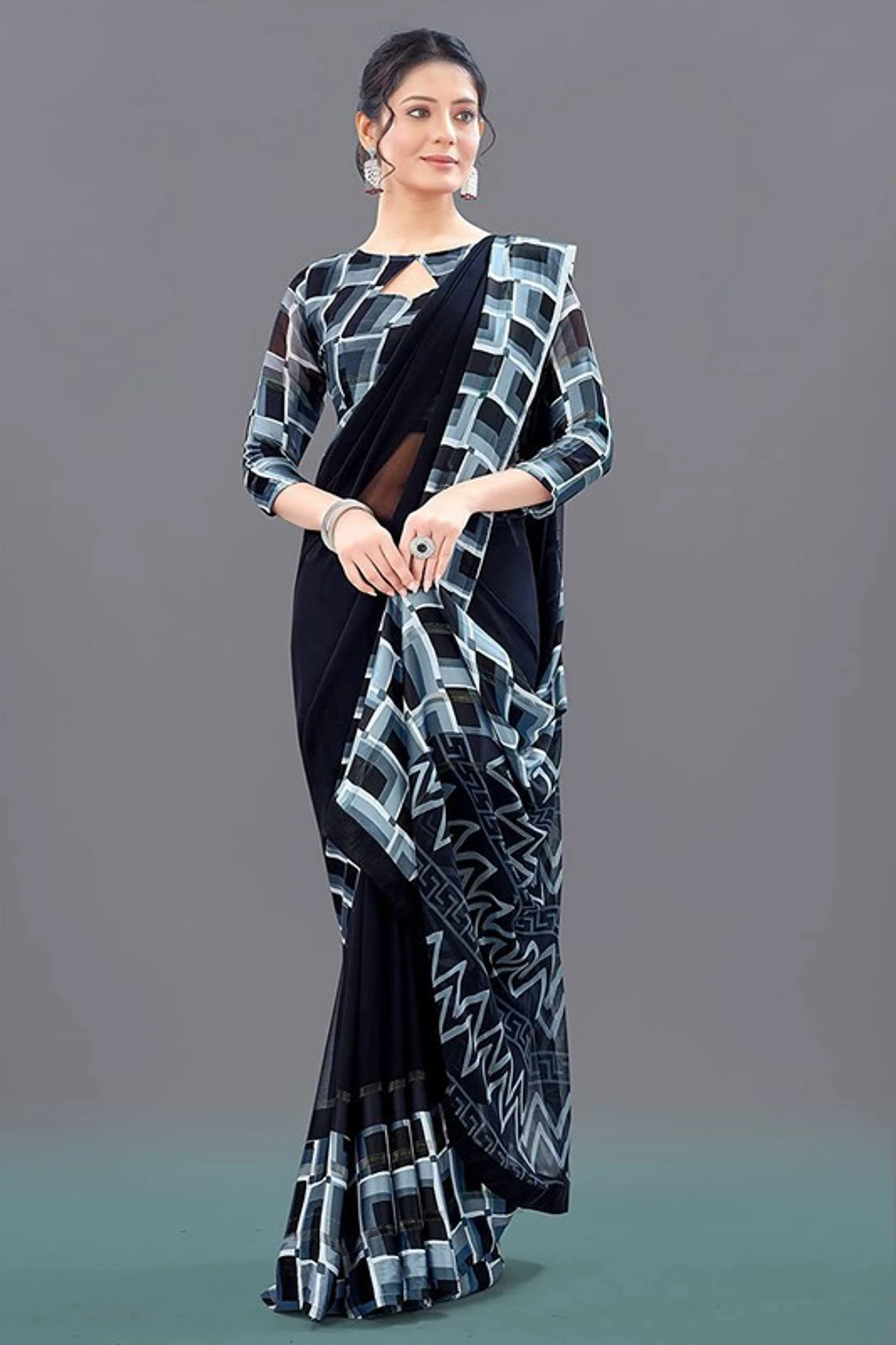 Hetvi Fashion Color Block Daily Wear Georgette Saree (Black)