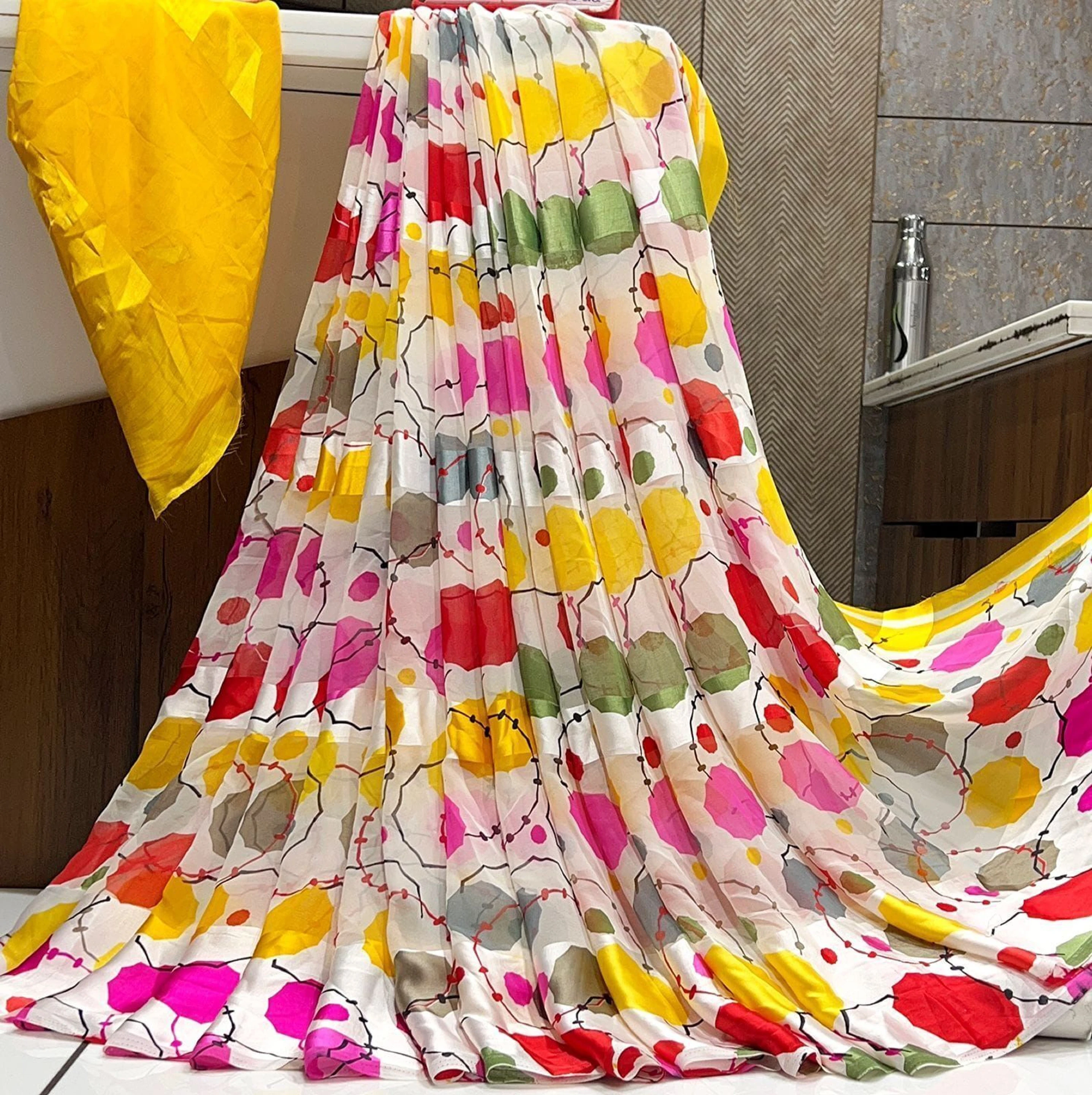 HETVI FASHIONS Embellished Kanjivaram Jacquard Saree (Yellow)