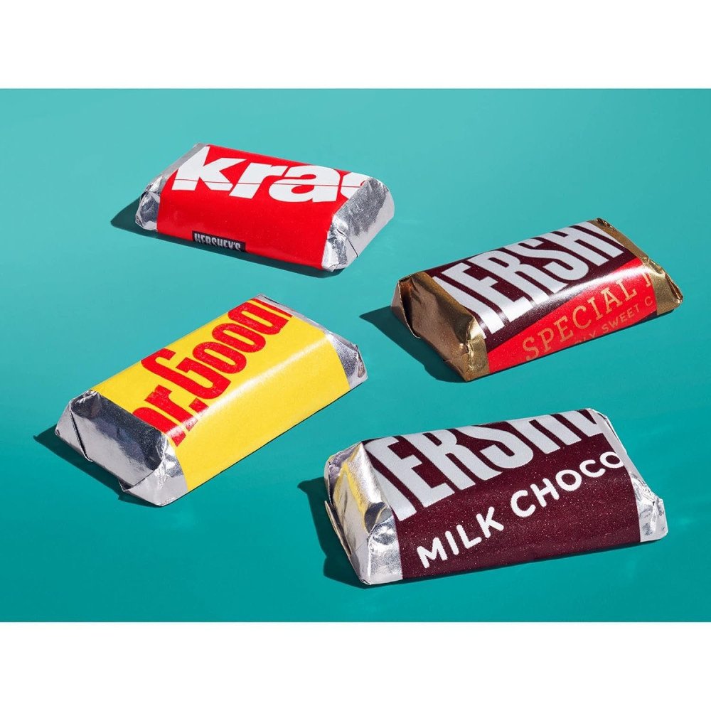 Hershey Miniatures Assorted Chocolate Candy, 489gm