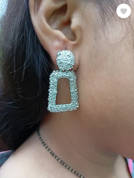 FLIXMINT SQUER-SET Brass Huggie Earring