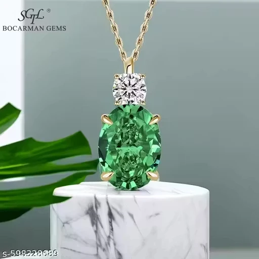 New Daily Wear Exquisite Gold Plated Necklace Zircon Ice Flower Cut for Girls
