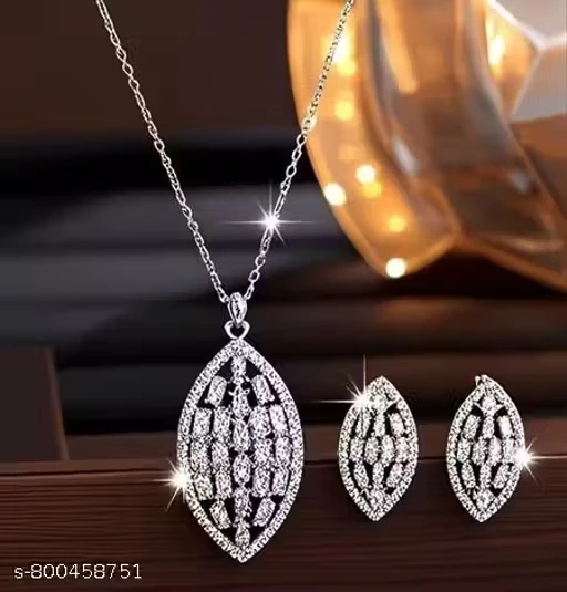 ✨ Luxury Elegant Necklace & Earrings Set for Women ✨