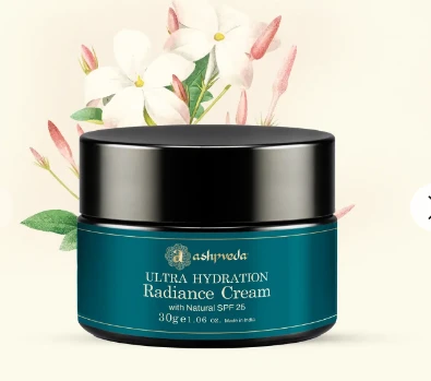 ✦ Deep hydration support ✦ Natural SPF 25 ✦ Comforting, smooth texture ✦ Suits most skin types