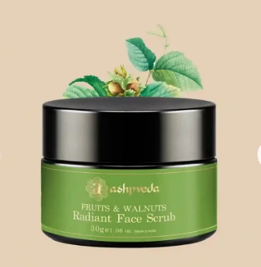 ✦ Deep hydration support ✦ Natural SPF 25 ✦ Comforting, smooth texture ✦ Suits most skin types